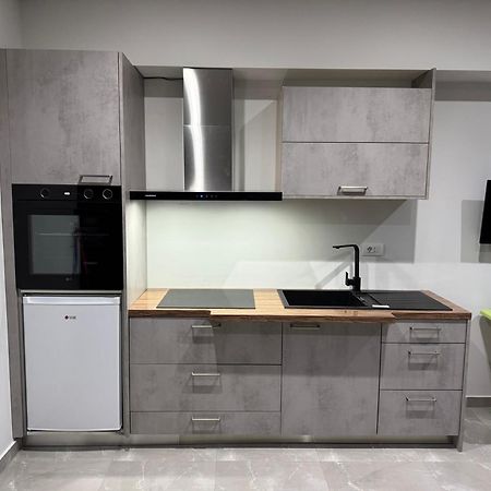 Mojito Beach Apartments With Free Parking Sarandë 外观 照片