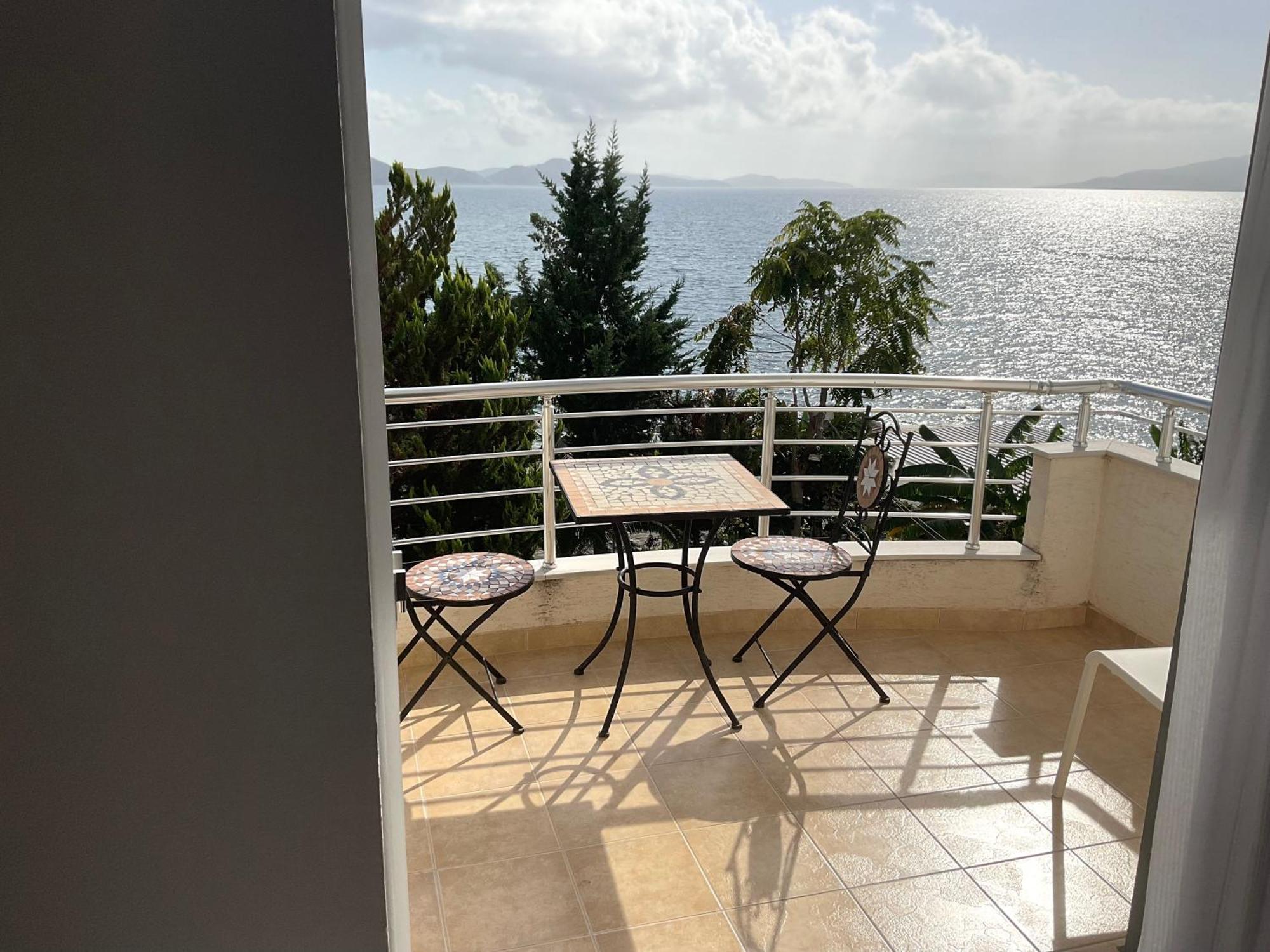 Mojito Beach Apartments With Free Parking Sarandë 外观 照片