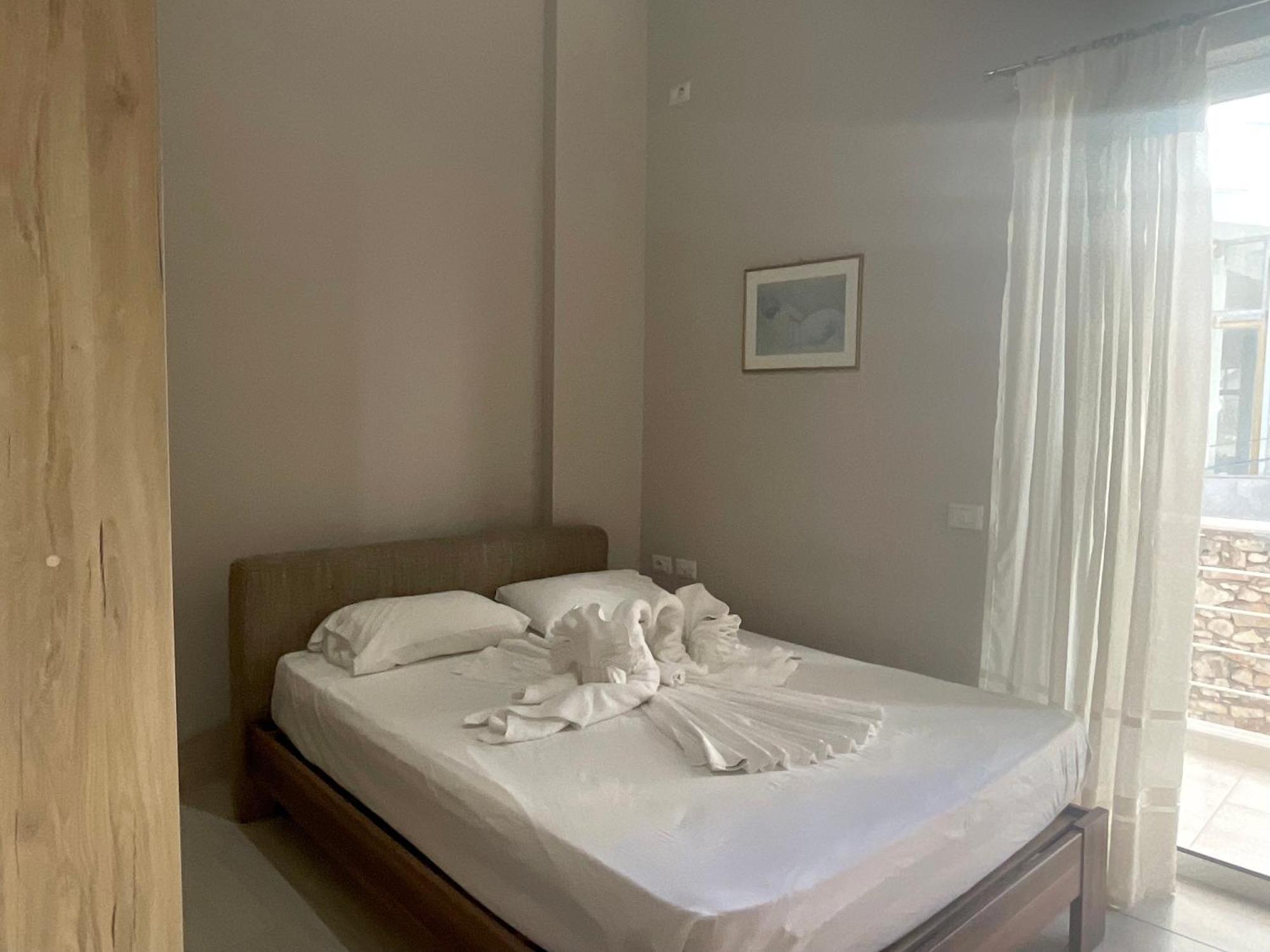 Mojito Beach Apartments With Free Parking Sarandë 外观 照片