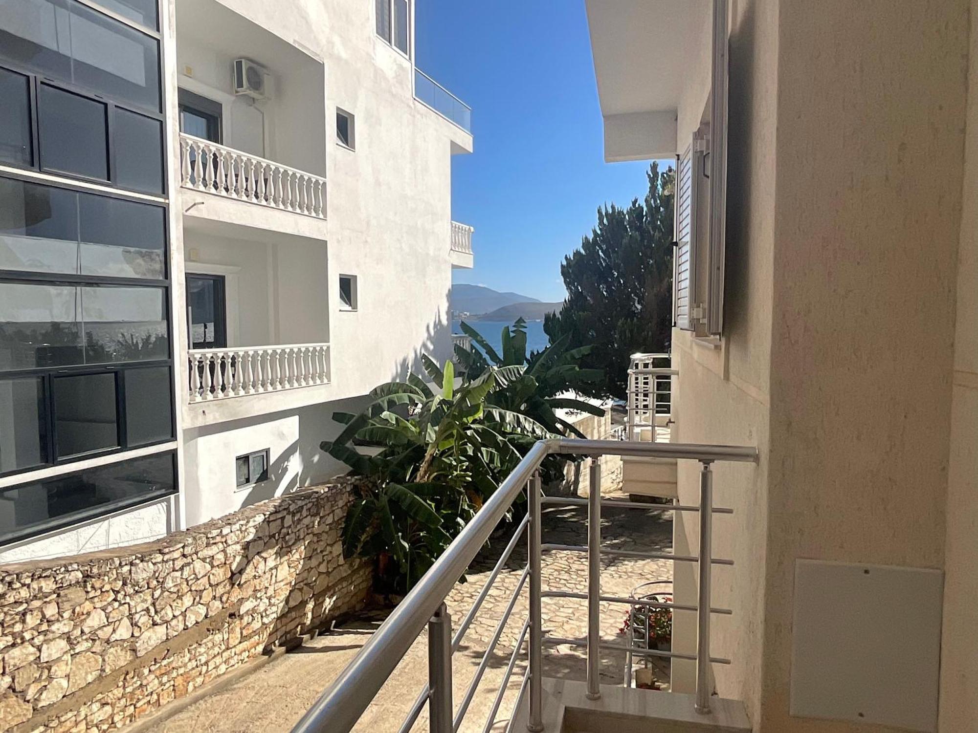 Mojito Beach Apartments With Free Parking Sarandë 外观 照片