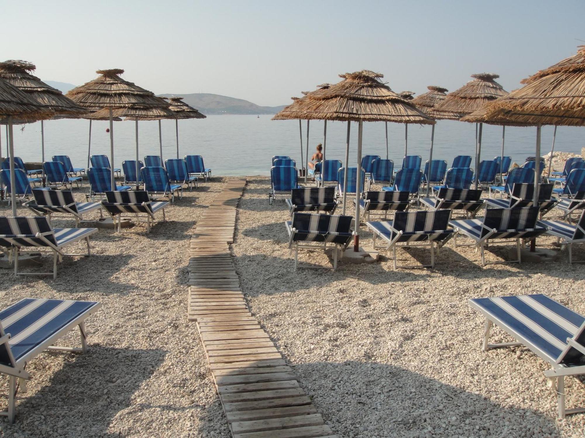 Mojito Beach Apartments With Free Parking Sarandë 外观 照片
