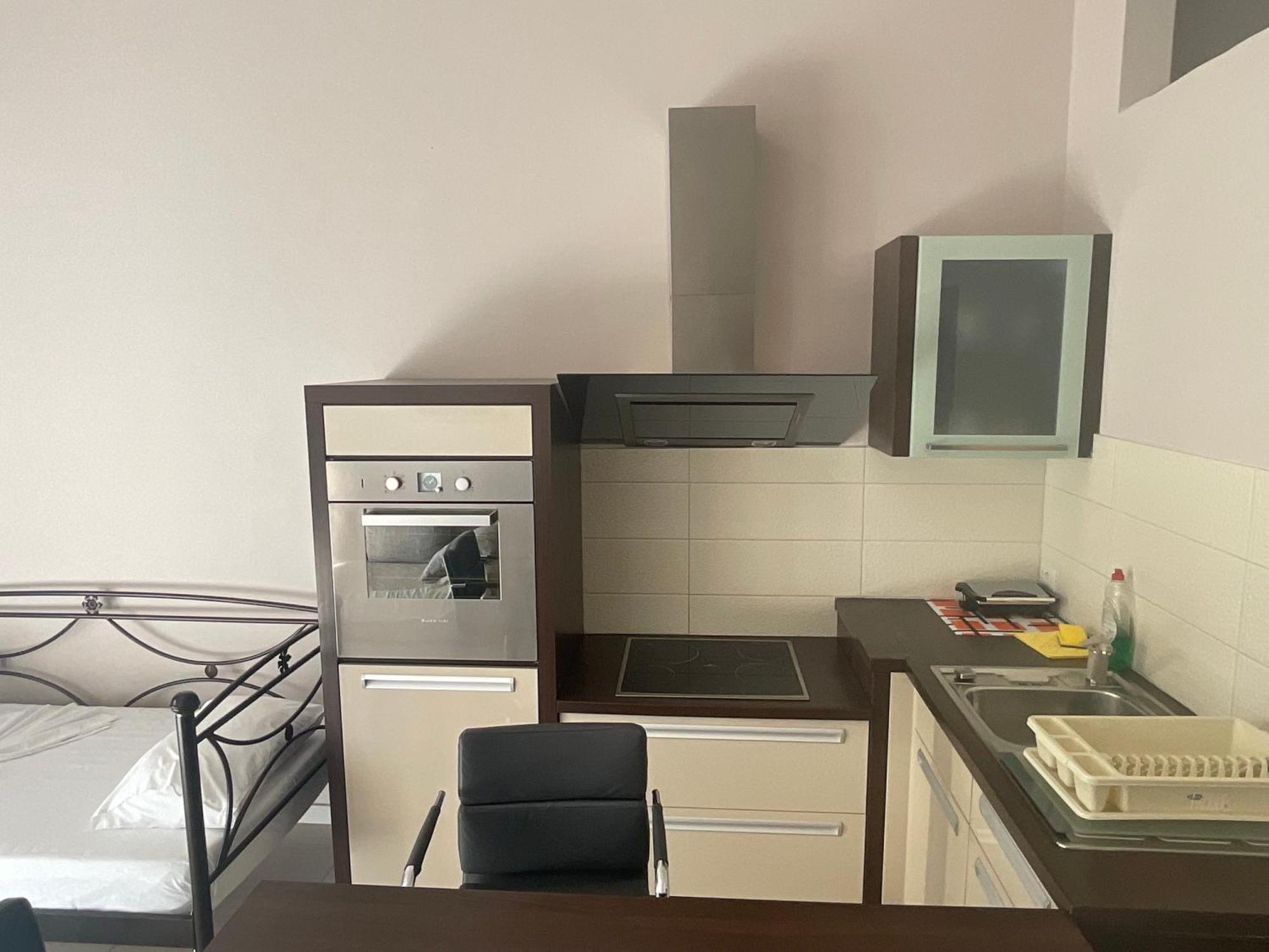 Mojito Beach Apartments With Free Parking Sarandë 外观 照片